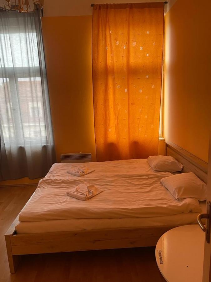 Hotel Praha Club Bed & Breakfast Buitenkant foto