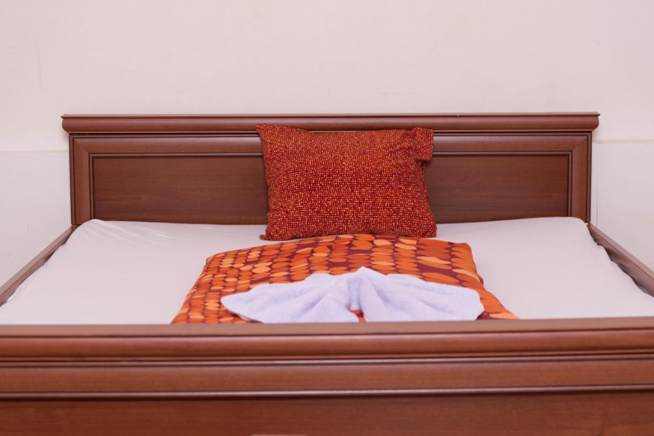 Hotel Praha Club Bed & Breakfast Buitenkant foto