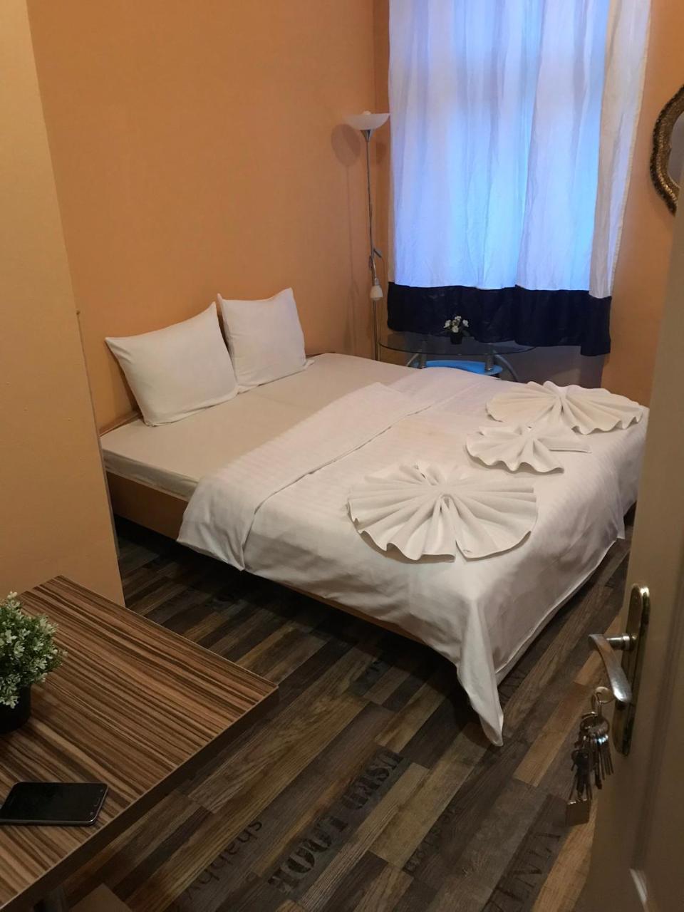 Hotel Praha Club Bed & Breakfast Buitenkant foto