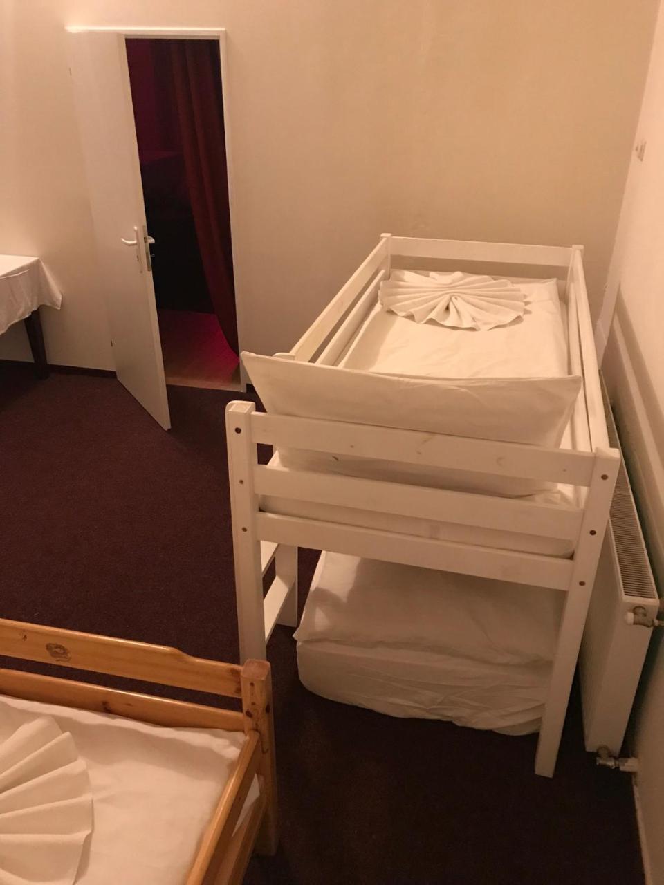 Hotel Praha Club Bed & Breakfast Buitenkant foto