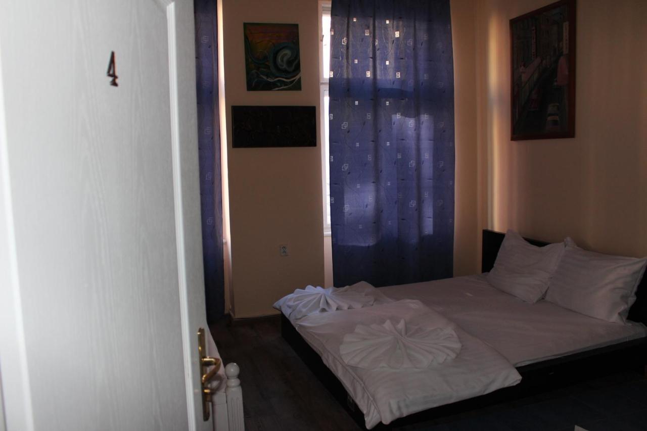 Hotel Praha Club Bed & Breakfast Buitenkant foto